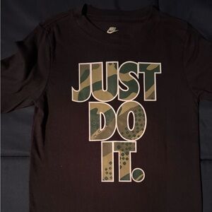 Nike long sleeve tee